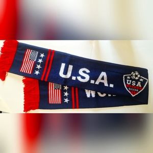 Womens USA World Cup 2023 soccer scarf- New in package